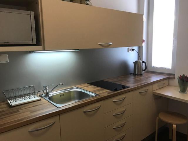 Apartmán Innova Zlín Esterno foto