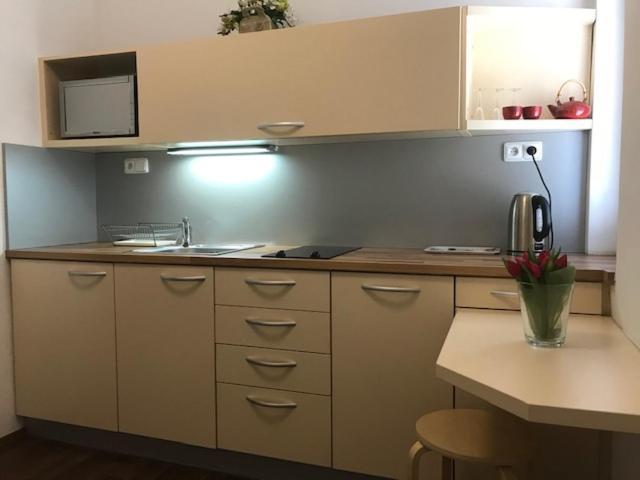 Apartmán Innova Zlín Esterno foto
