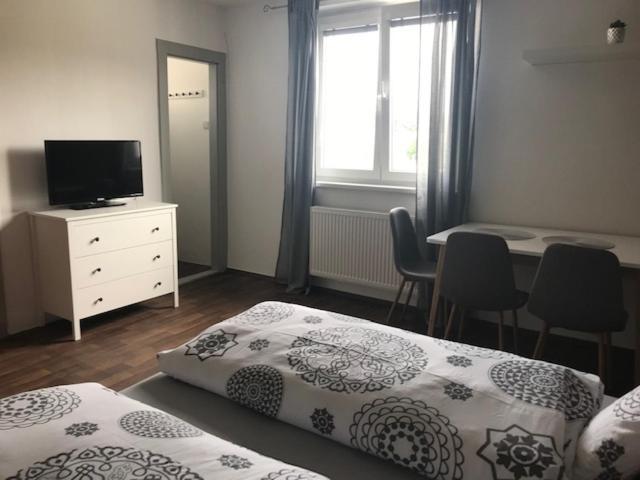 Apartmán Innova Zlín Esterno foto